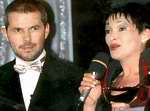 Valérie Zawadská při přebírání ceny TýTý v kategorii "Absolutní vítěz" za rok 2000