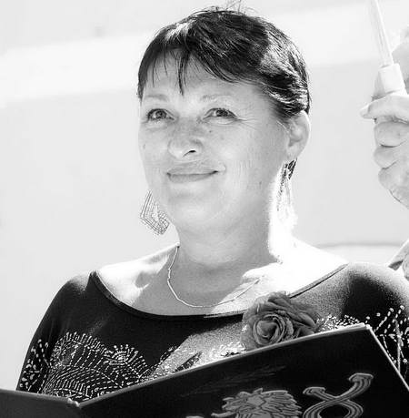 AKCE. Sedlick krajka v roce 2010. Program oslav uvdla Valrie Zawadsk s noblesou sob vlastn.